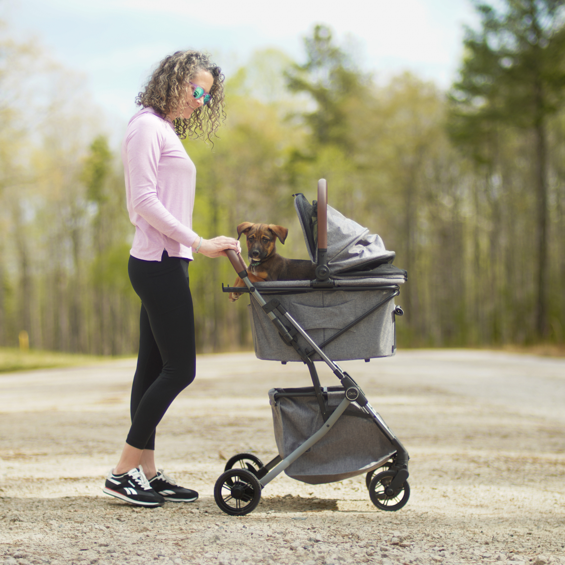 Pre Order- Strolee Stability Shopper & v3 Pet Bassinet Bundle - Ships October 30th